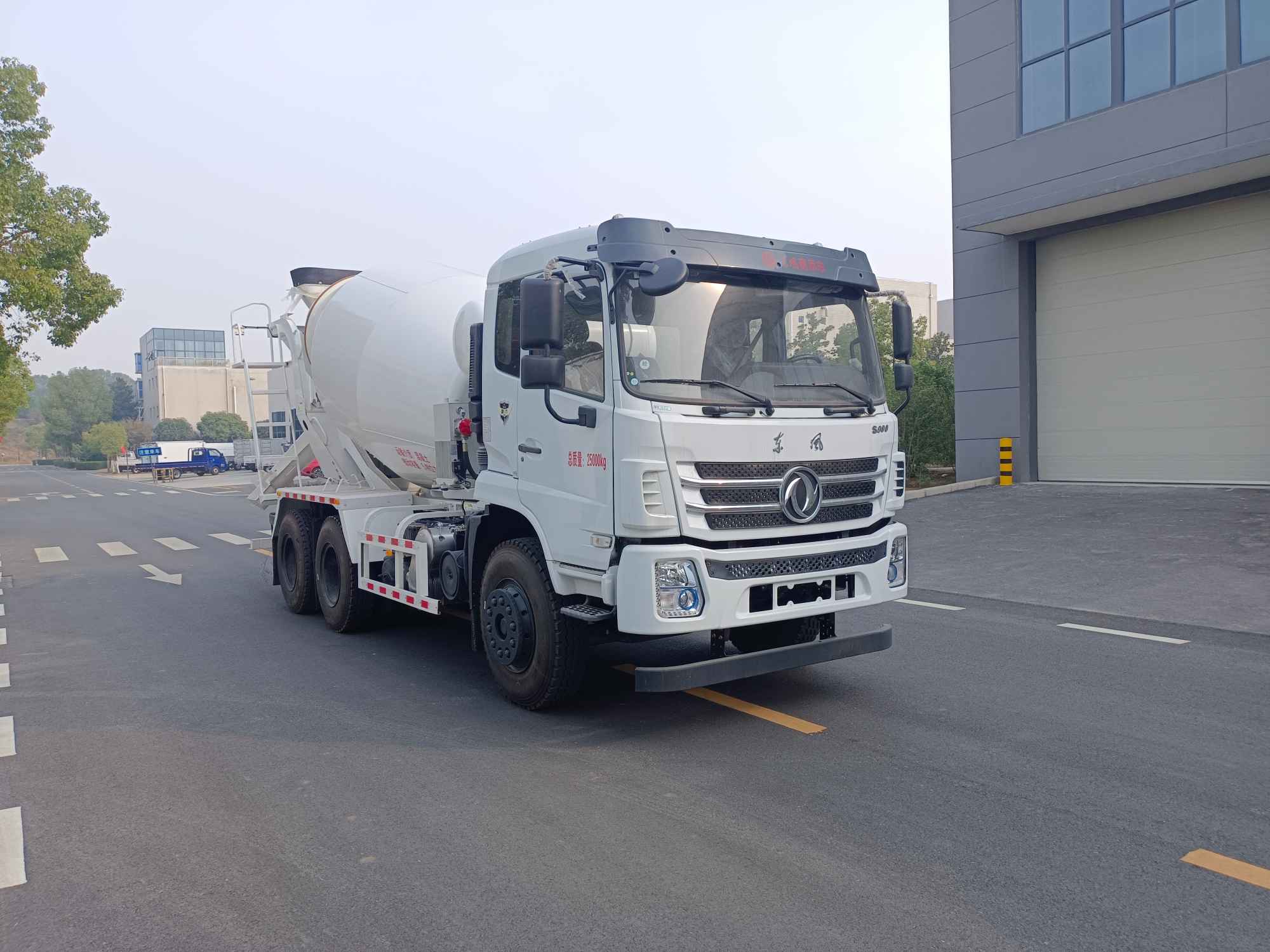 EYX5258GJBD6型混凝土搅拌运输车