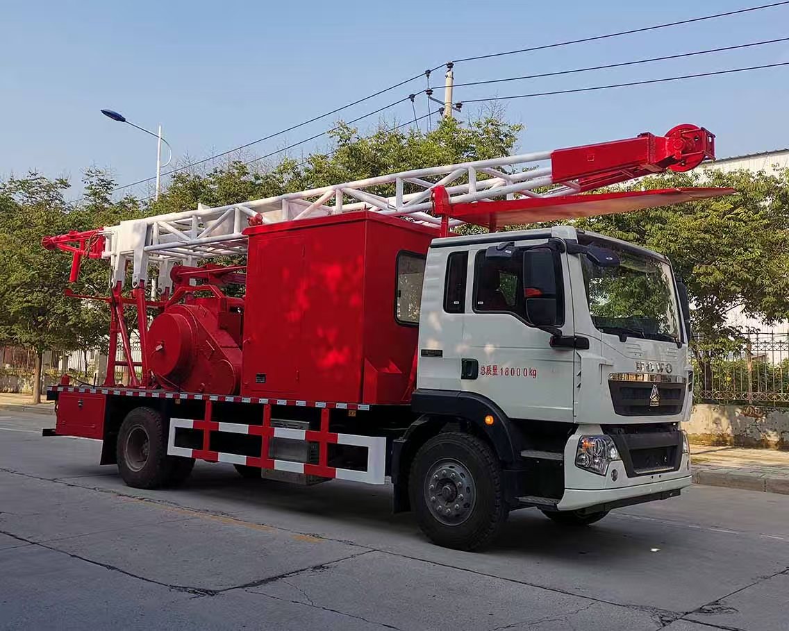 EYK5180TCY型采油车