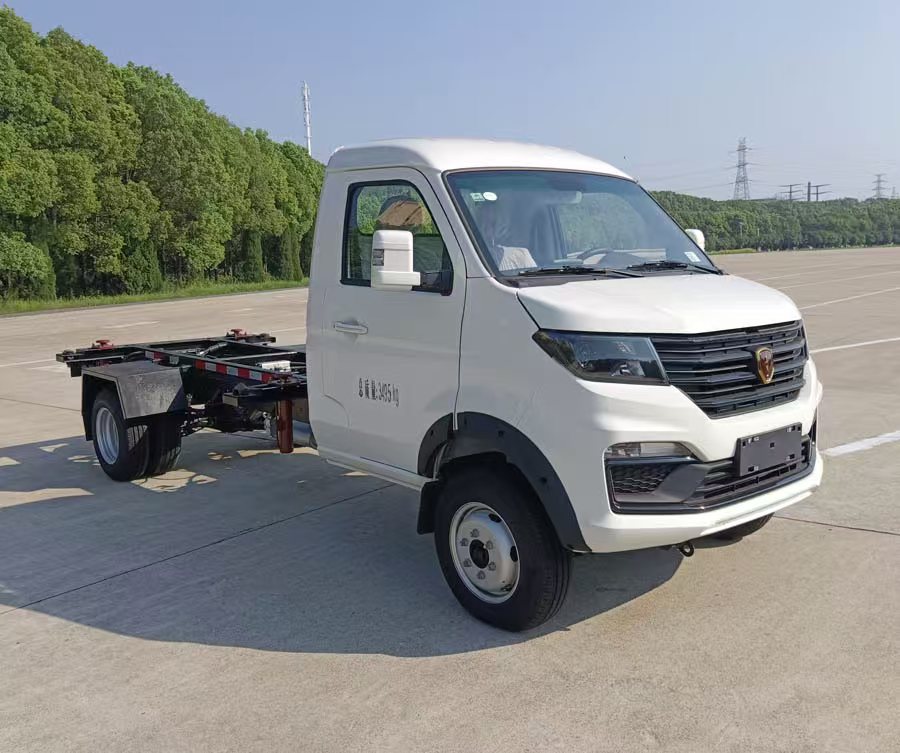 .HEQ5034ZKX型车厢可卸式汽车