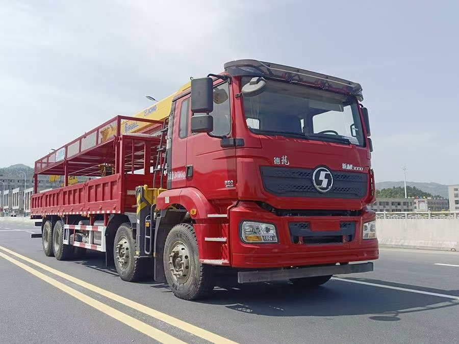 EYK5300TYG型压裂管汇车