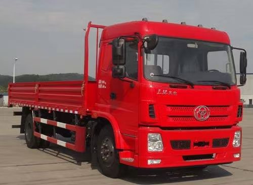 STQ1181L10Y2N6型载货汽车