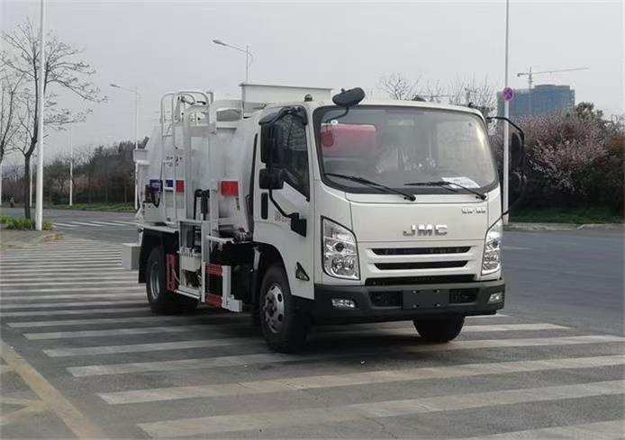 HEQ5083TCA6型餐厨垃圾车