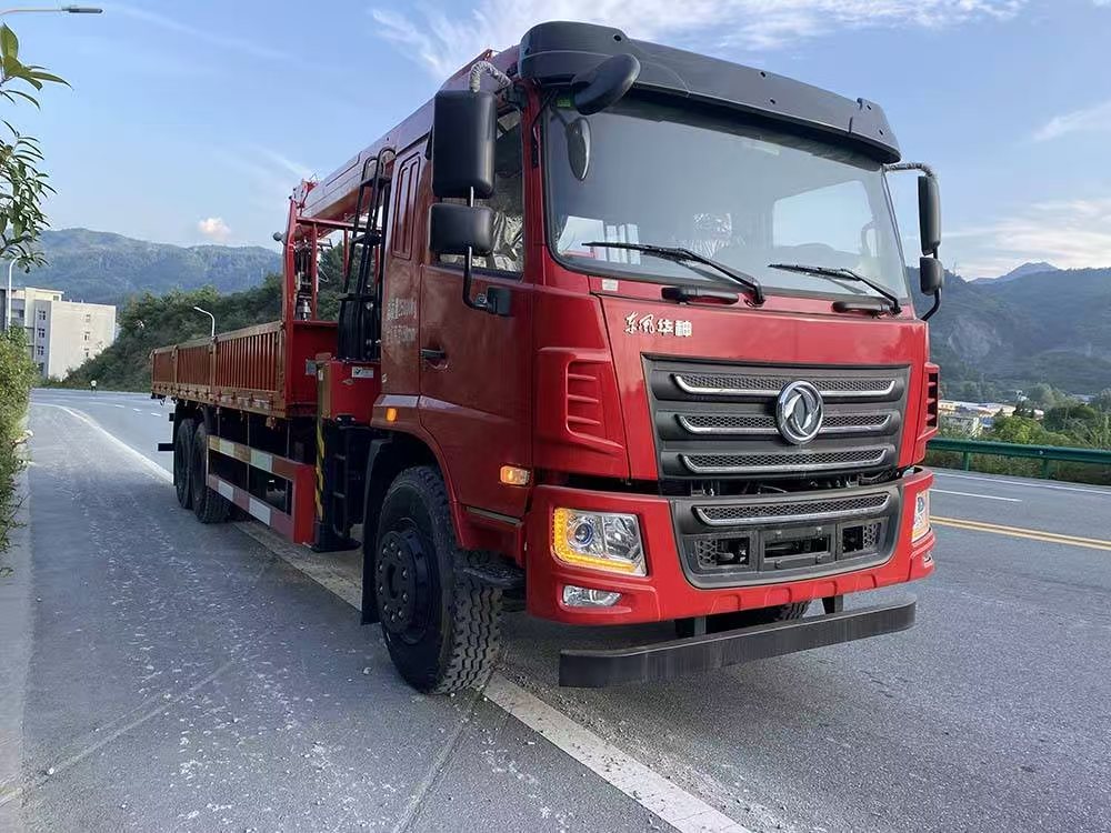 HPJ5250JSQ6型随车起重运输车