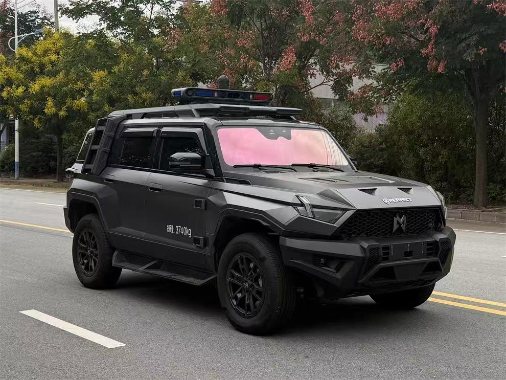 PFT5040XFBHEV型插电式增程混合动力防暴车