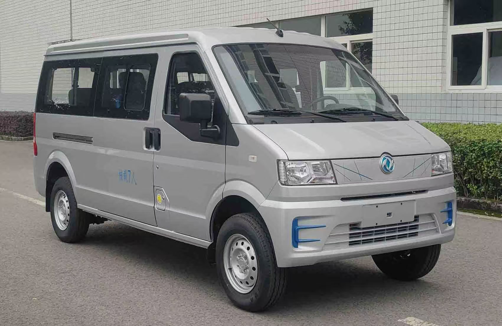 DXK6450EC16BEV型纯电动多用途乘用车