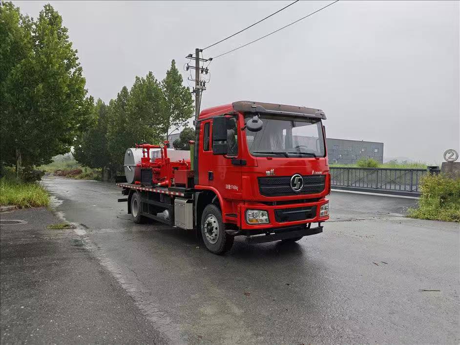 HHH5170TXLSX6型洗井清蜡车