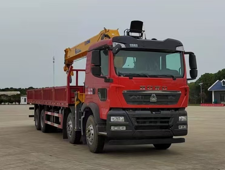 PFT5318JSQD6B型随车起重运输车