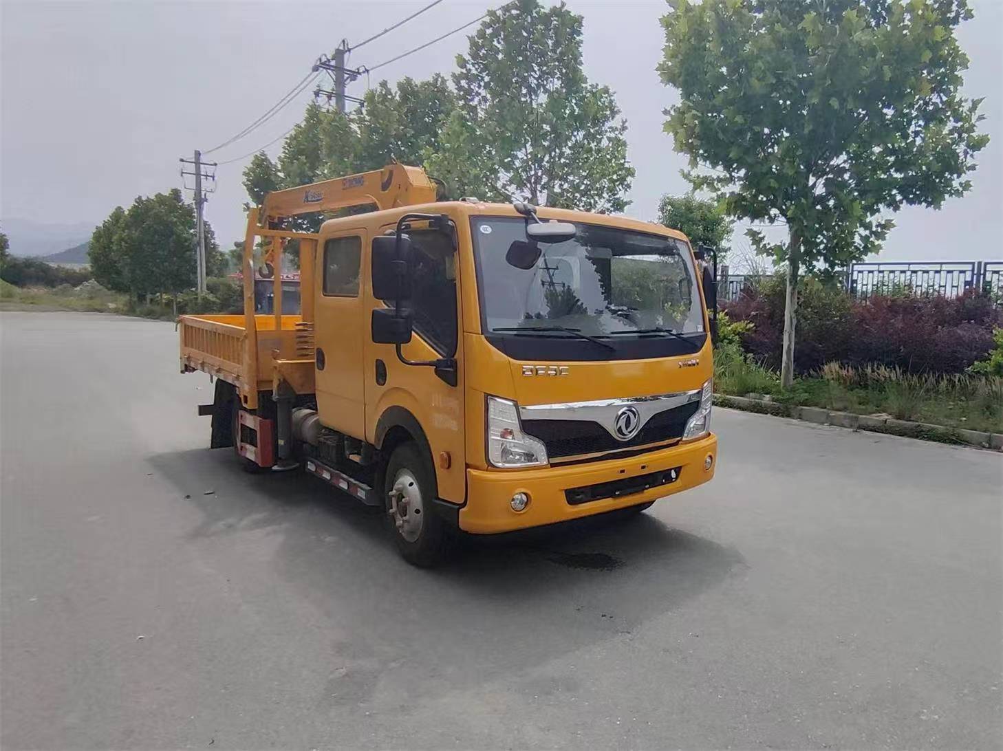 ZZX5075JSQEQ6型随车起重运输车