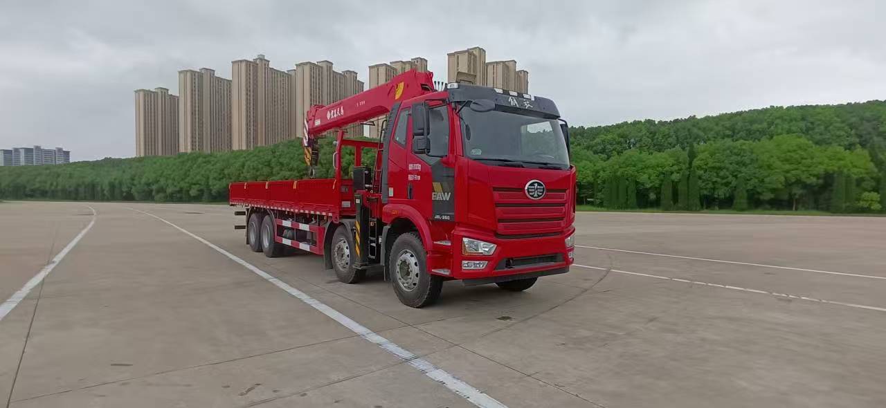 HPJ5310JSQCA型随车起重运输车