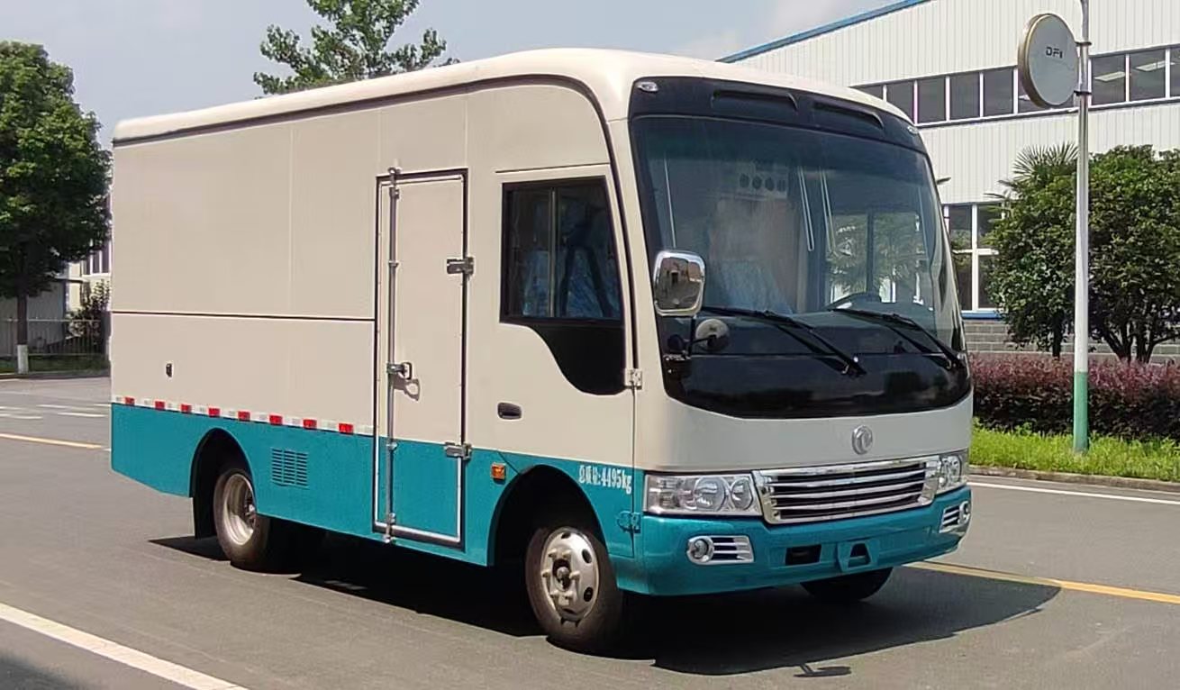 EQ5042XXYT6D型厢式运输车