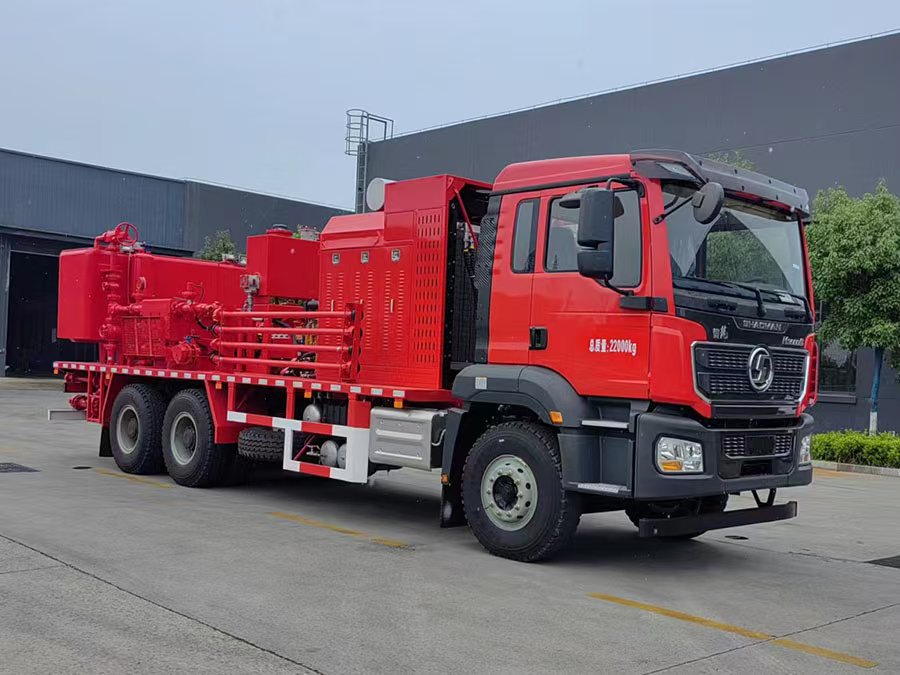 YZZ5220TYL70型压裂车